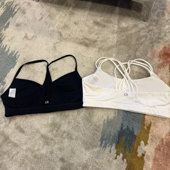 🚨 Bundle of 2 Gap Fit Sports Bras - Picture 3 of 5